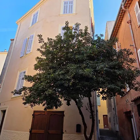 Côté Vieil Apartamento *